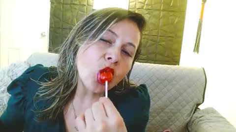 cinthia1609 online show from September 2025 08:47:02 PM