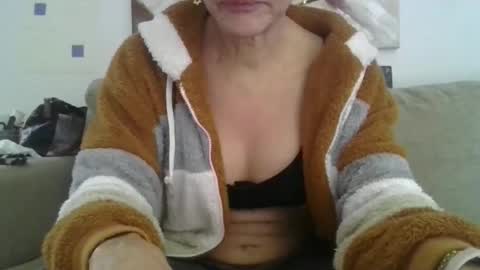 cinthia2525 online show from May 2026 09:38:02 AM