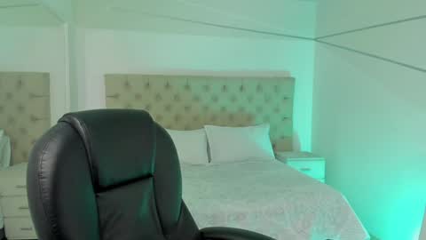 CintiaCollins  online show from December 2024 08:26:02 PM