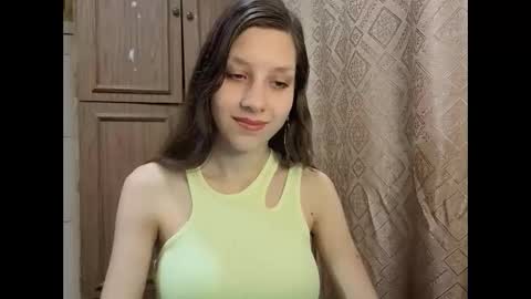 Lisa Salivan online show from November 2025 11:05:01 PM