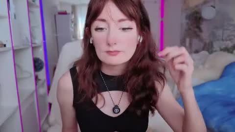 Cissy Glitter online show from June 2026 01:15:01 PM