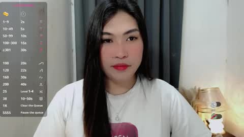 CLAIRE online show from October 2025 08:38:01 AM