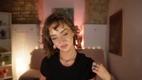 Clara smile online show from February 2025 01:57:01 AM