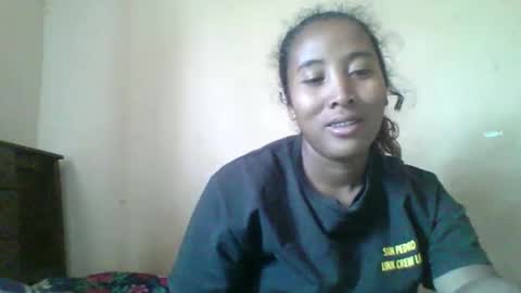 Clarah0123 online show from September 2025 08:29:02 AM