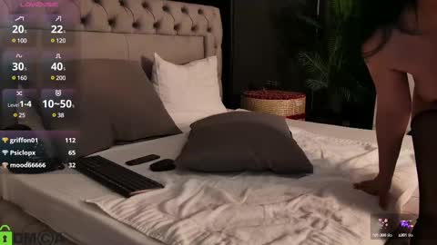 Clara online show from February 2025 11:17:02 AM