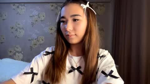 Yuna online show from October 2025 12:58:01 PM