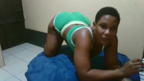 Snapshot of classyhornybabe chatting on January 2025 12:36:01 AM Angel online show from January 2025 12:36:01 AM