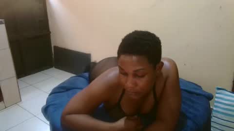 Snapshot of classyhornybabe chatting on January 2025 04:25:01 AM Angel online show from January 2025 04:25:01 AM