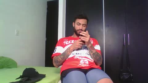 Snapshot of claybrown_ chatting on May 2026 07:12:01 PM Clay online show from May 2026 07:12:01 PM