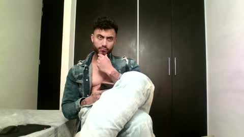 Snapshot of claybrown_ chatting on May 2026 02:58:02 PM Clay online show from May 2026 02:58:02 PM