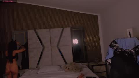 Cleo Adams online show from October 2025 05:02:02 AM