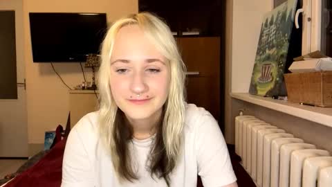 Jenny online show from November 2025 06:41:04 PM