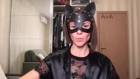 cleo_catra online show from October 2025 03:40:01 PM