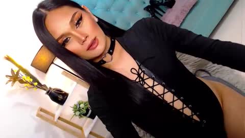 Cleo online show from October 2025 09:50:01 PM