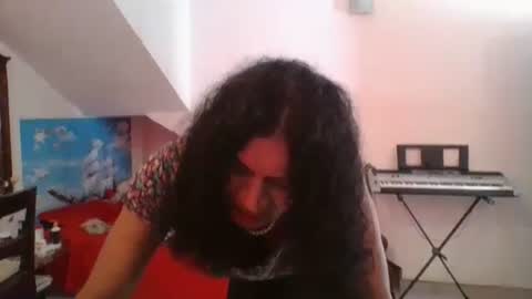 Snapshot of cleopatra71 chatting on September 2025 03:30:02 AM Cleopatra online show from September 2025 03:30:02 AM