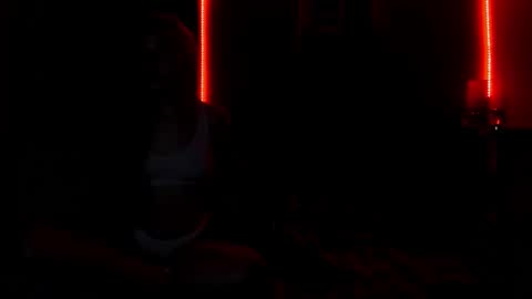 cleo y maikol online show from March 2026 04:19:01 AM