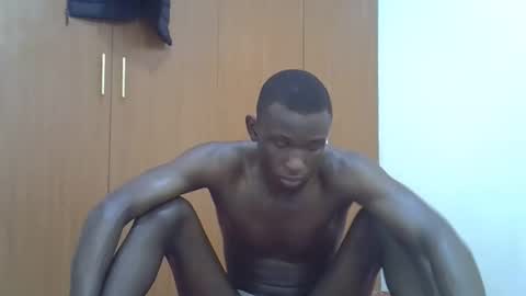 Snapshot of clive_damian chatting on May 2026 02:01:01 PM clive_damian online show from May 2026 02:01:01 PM