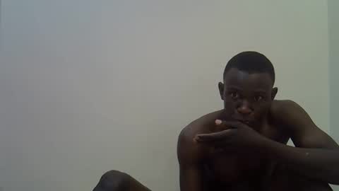 Snapshot of clive_damian chatting on May 2026 02:07:01 AM clive_damian online show from May 2026 02:07:01 AM