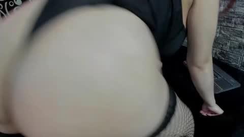 cloe66 online show from February 2025 09:46:01 PM