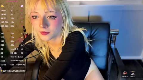  CLOE  online show from September 2025 08:53:02 PM