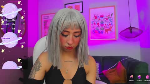 Cloe  online show from December 2024 06:26:01 AM