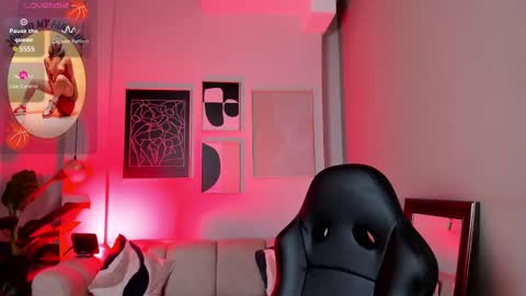 Cloe  online show from September 2025 11:17:02 PM