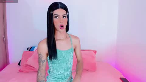 CLOE REMINTON online show from February 2025 02:08:02 AM