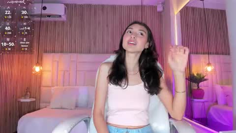 C L O E  online show from November 2025 05:07:01 AM