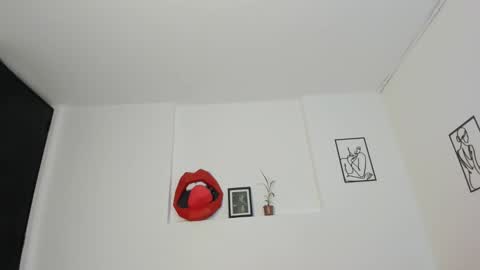 cloe online show from January 2025 08:48:02 PM