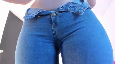 cloe online show from January 2025 02:18:02 AM