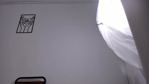 cloe online show from February 2025 01:56:01 AM