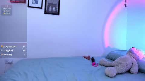 clohe_j online show from February 2026 04:27:01 AM