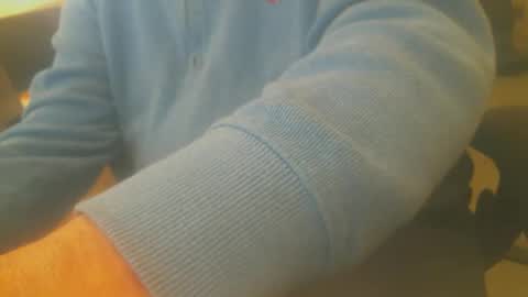 clouds8888 online show from November 2025 01:22:01 PM