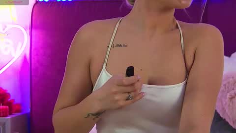 Snapshot of clumsylove chatting on February 2026 09:38:01 PM Marina online show from February 2026 09:38:01 PM