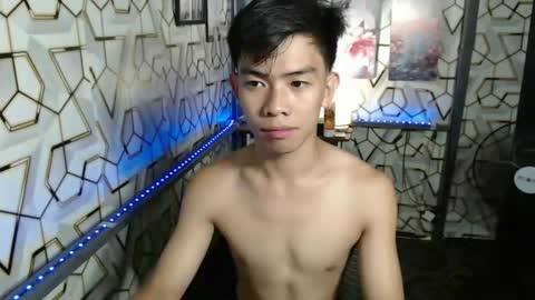 clyde_twinkx online show from September 2025 09:44:01 AM