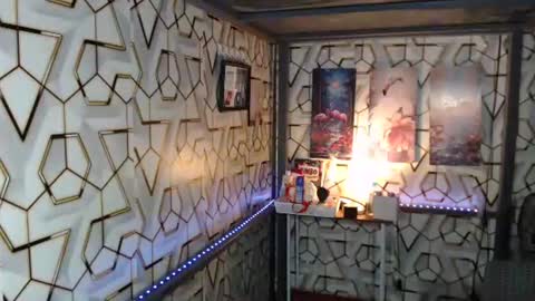 clyde_twinkx online show from October 2025 06:38:02 PM