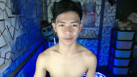 clyde_twinkx online show from January 2026 07:00:01 AM