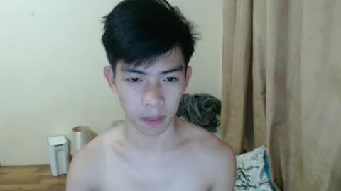 Snapshot of clyde_twinkx chatting on February 2026 09:45:01 PM clyde_twinkx online show from February 2026 09:45:01 PM