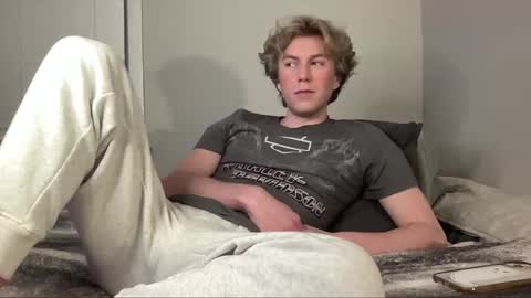 Clyde Austin online show from October 2025 02:47:02 AM