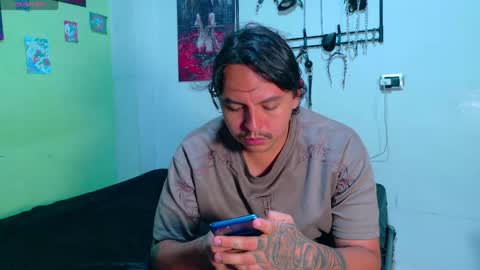 Snapshot of clydexxxbunny chatting on May 2026 12:38:01 AM Clyde and Bunny online show from May 2026 12:38:01 AM