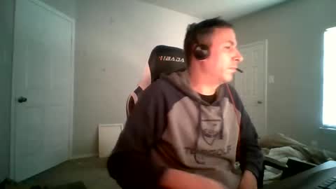 Snapshot of cmypenis chatting on January 2025 03:44:01 PM Master Bates online show from January 2025 03:44:01 PM