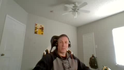 Snapshot of cmypenis chatting on January 2025 04:34:01 PM Master Bates online show from January 2025 04:34:01 PM