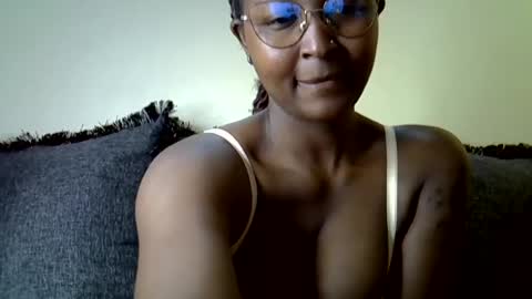 Snapshot of cocobaby_ chatting on June 2026 06:51:02 AM Coco online show from June 2026 06:51:02 AM