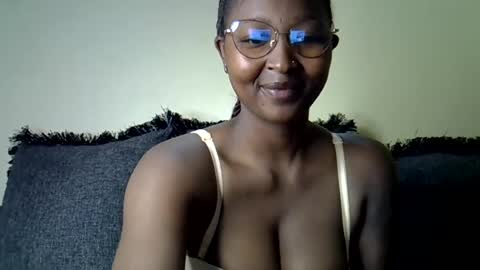 Snapshot of cocobaby_ chatting on June 2026 02:51:02 AM Coco online show from June 2026 02:51:02 AM