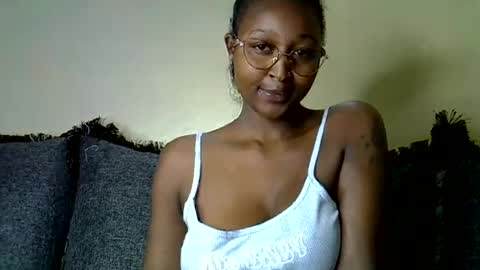 Snapshot of cocobaby_ chatting on July 2026 01:59:01 PM Coco online show from July 2026 01:59:01 PM