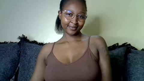 Snapshot of cocobaby_ chatting on July 2026 02:32:01 PM Coco online show from July 2026 02:32:01 PM
