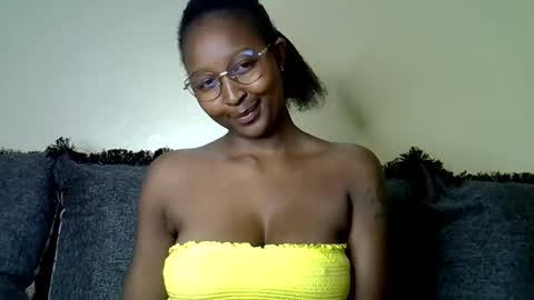 Snapshot of cocobaby_ chatting on July 2026 02:37:01 AM Coco online show from July 2026 02:37:01 AM