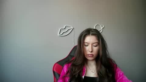 cocoberry1 online show from March 2026 12:01:01 PM