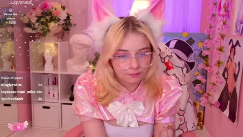 Mia online show from January 2025 12:51:02 AM