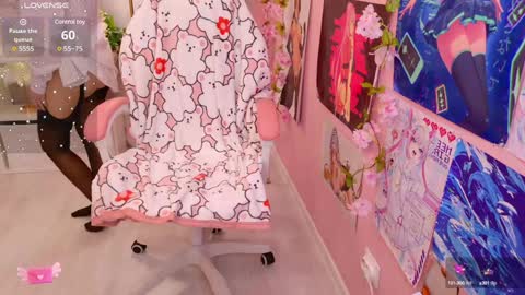 Mia online show from February 2025 09:06:02 PM